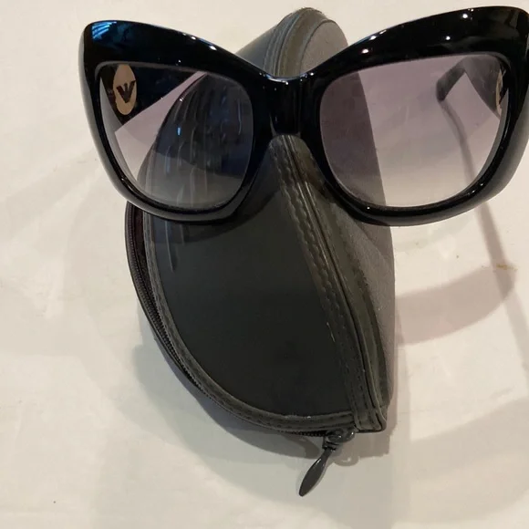 EMPORIO ARMANI  Sunglasses wit Case $_57.PNG?set_id=880000500F main image 2